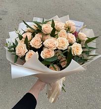 Букет Кремовые розы Латте в Вельяминово