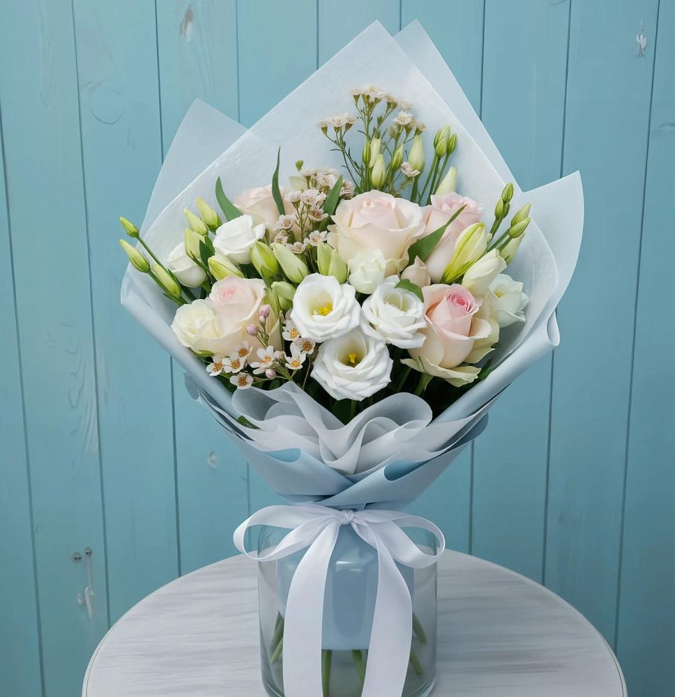 Букет цветов из: Розы и Лизиантусы в Вельяминово