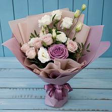 Букет цветов из:  Розы и Лизиантусы в Вельяминово