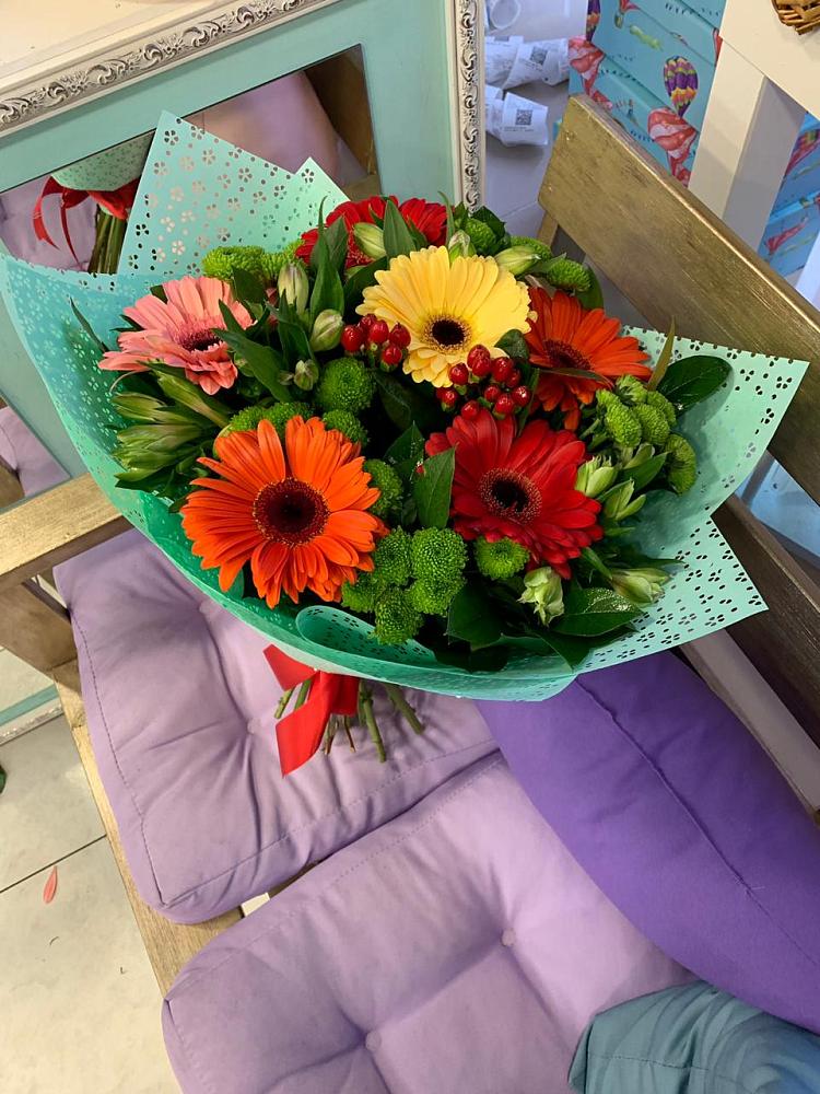 Букет цветов из: Герберы, Хризантемы и Альстромерии в Вельяминово