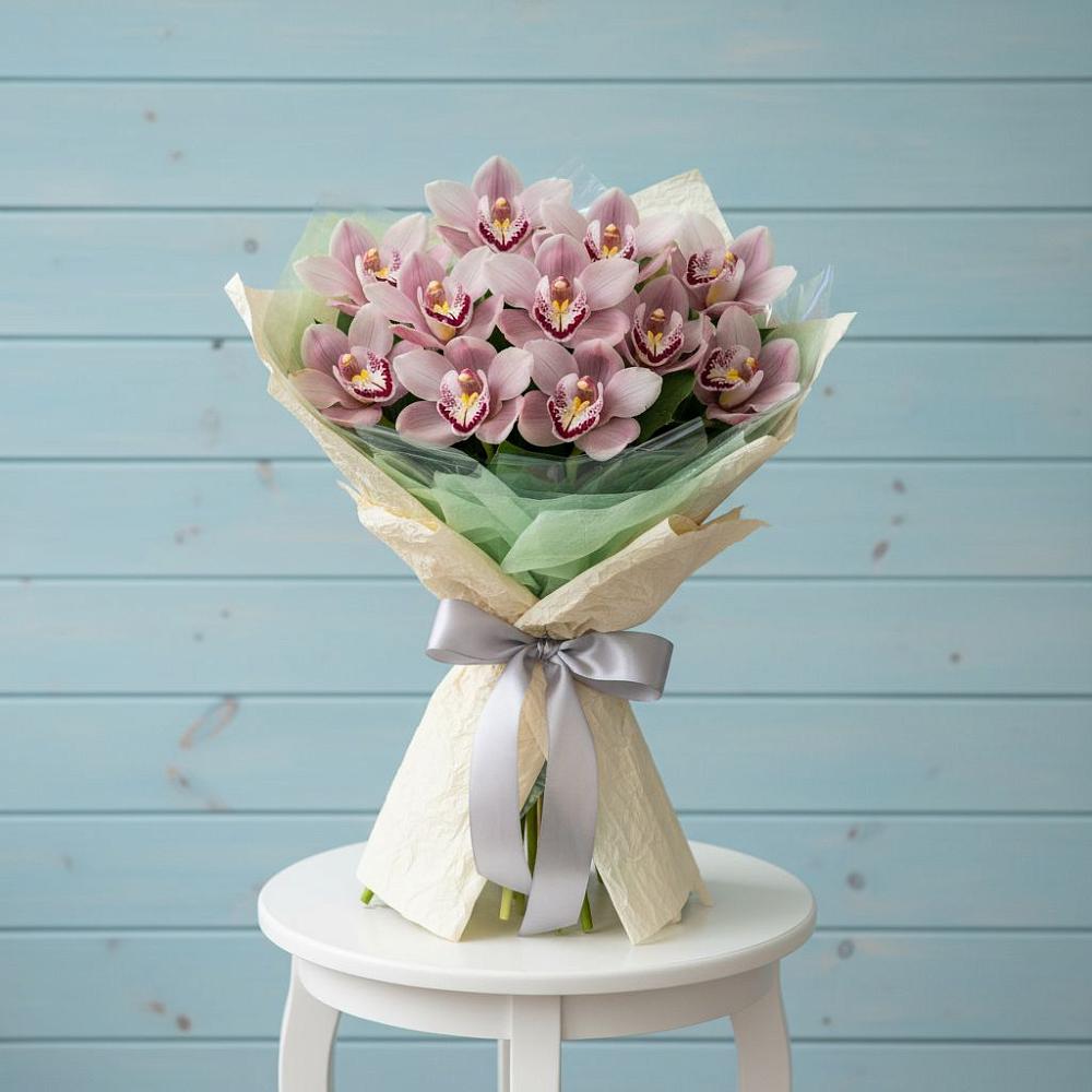 Букет цветов из: Орхидеи и Розы в Вельяминово