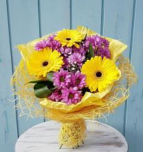 Букет цветов из:  Хризантемы и Герберы в Вельяминово