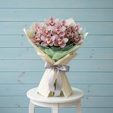 Букет цветов из:  Орхидеи и Розы в Вельяминово