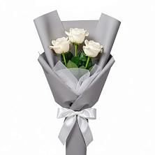Букет 3 белые розы в Вельяминово