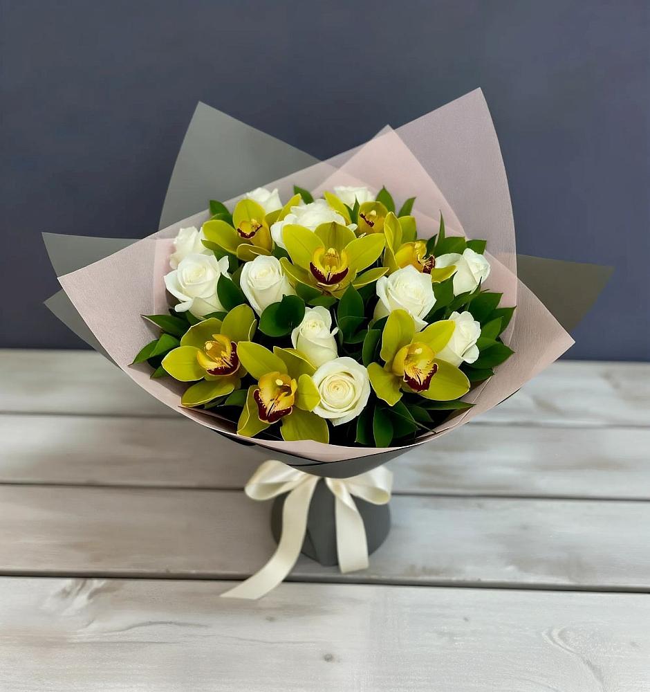 Букет цветов из: Орхидеи и Розы в Вельяминово