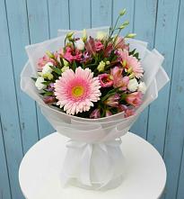 Букет цветов из:  Герберы, Альстромерии и Лизиантусы #REPLACE_PRED# Вельяминово