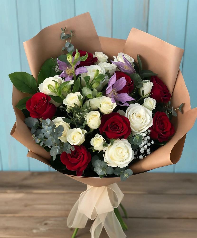 Букет цветов из: Розы и Альстромерии в Вельяминово