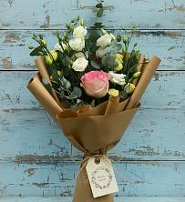 Букет цветов из:  Розы и Лизиантусы в Вельяминово